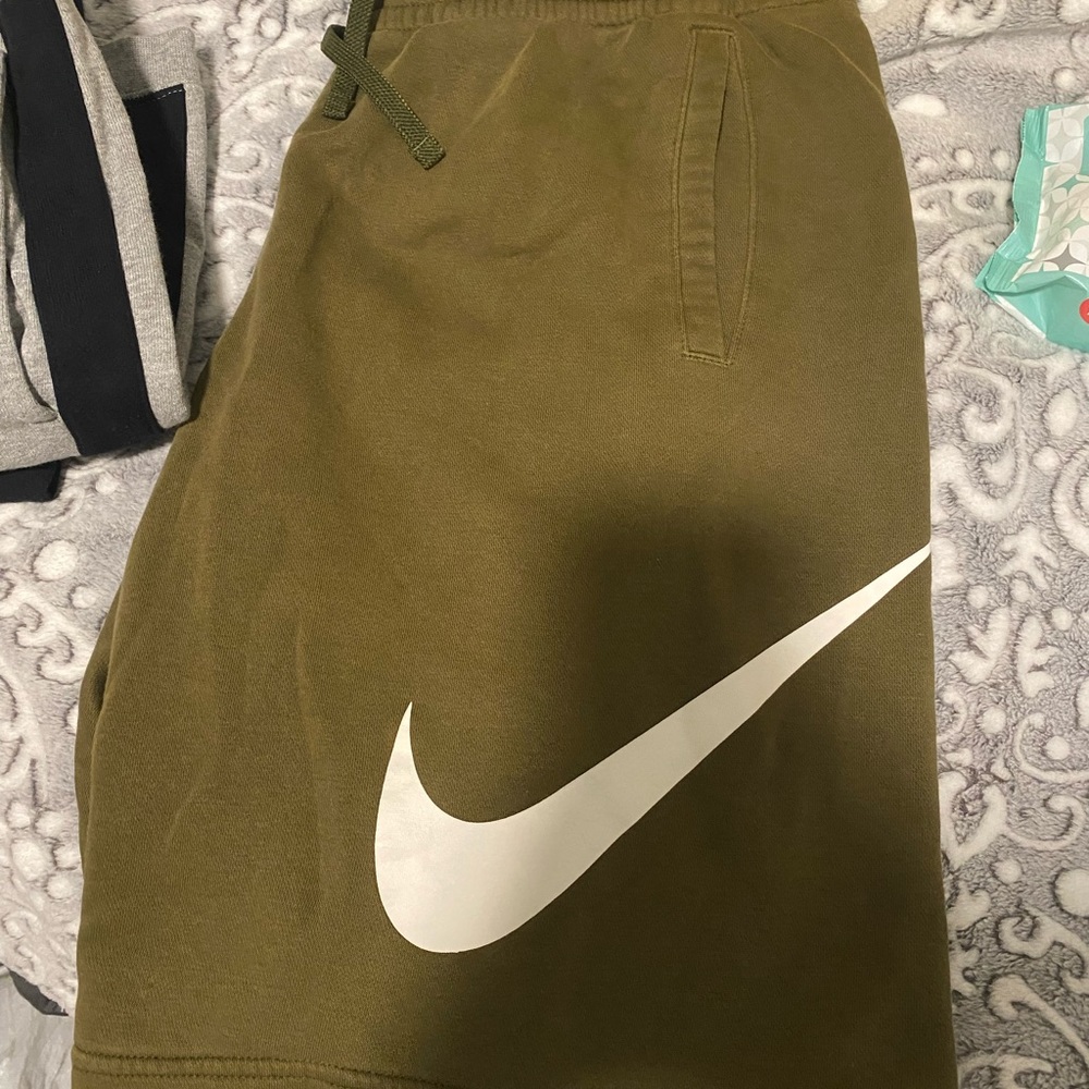 nike shorts